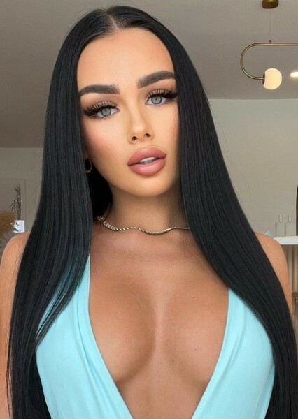 Tiffany Rose photo