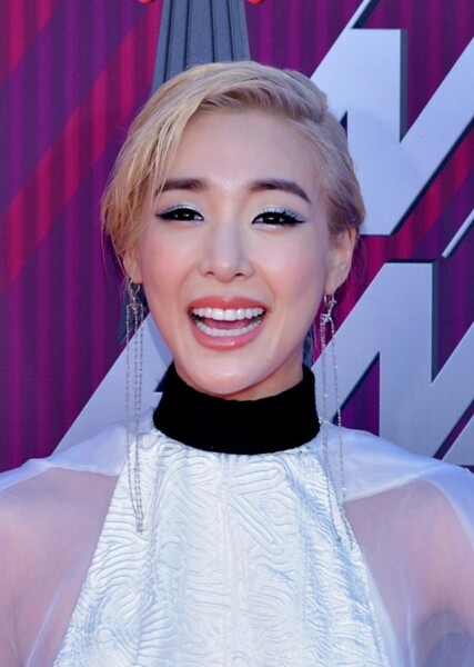 Tiffany Young photo