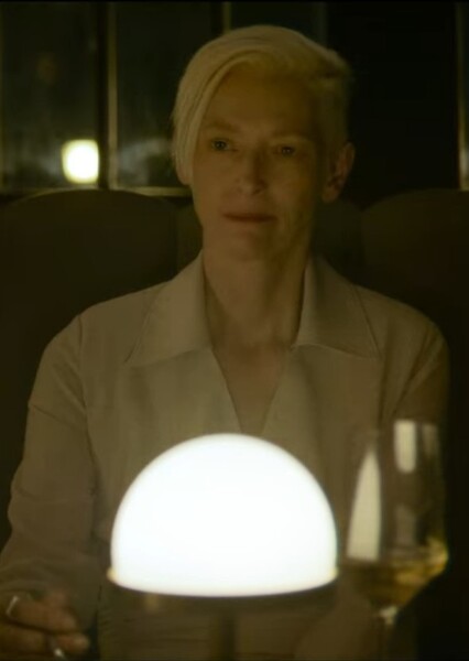Tilda Swinton photo