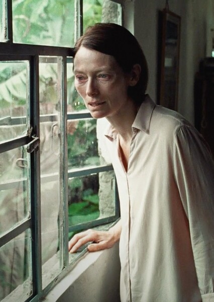 Tilda Swinton photo