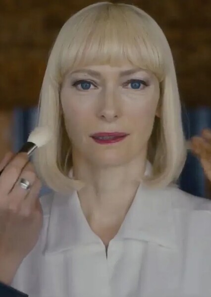 Tilda Swinton photo