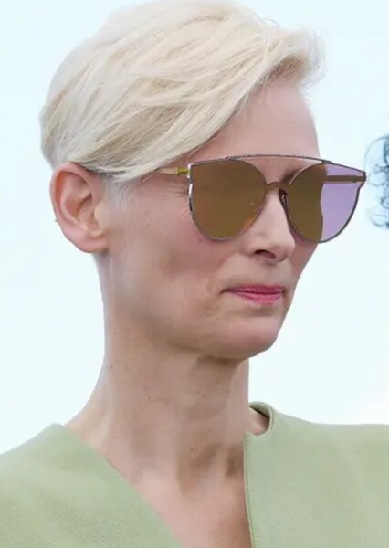 Tilda Swinton photo