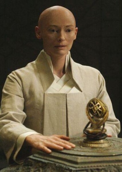 Tilda Swinton photo