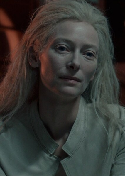 Tilda Swinton photo