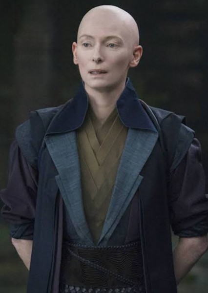 Tilda Swinton photo