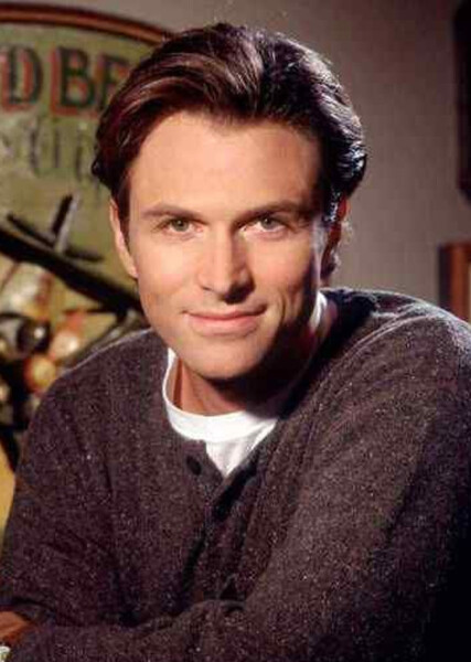 Tim Daly photo