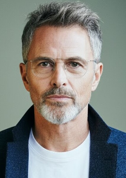 Tim Daly photo