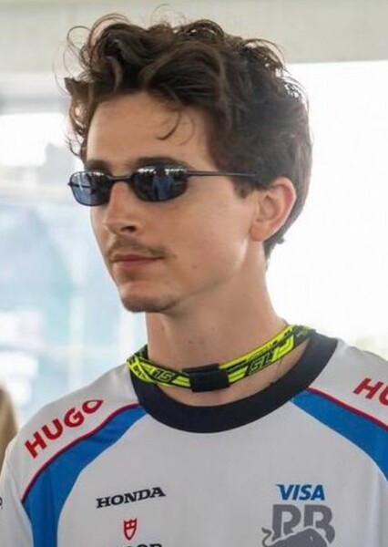 Timothée Chalamet photo
