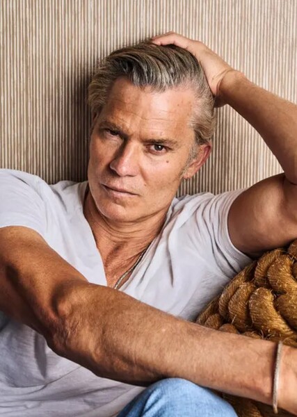 Timothy Olyphant photo