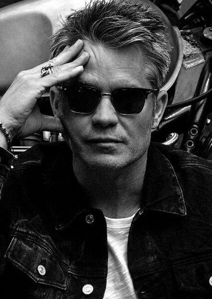 Timothy Olyphant photo