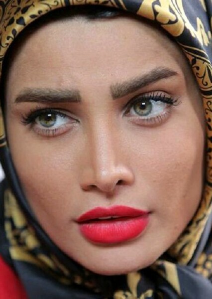 Tina Akhoondtabar photo