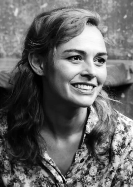 Tinarie Van Wyk-Loots