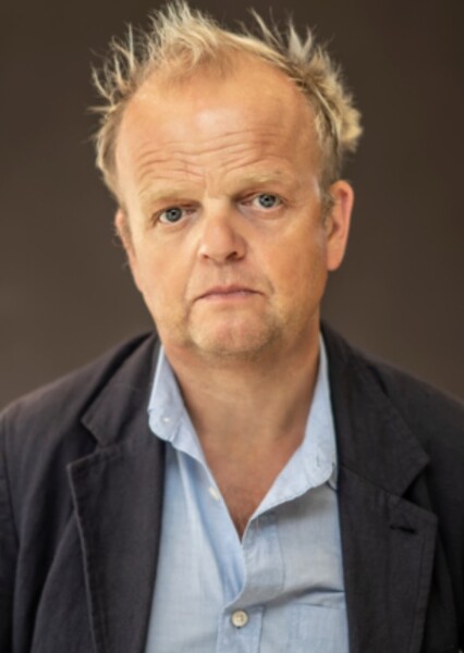 Toby Jones photo