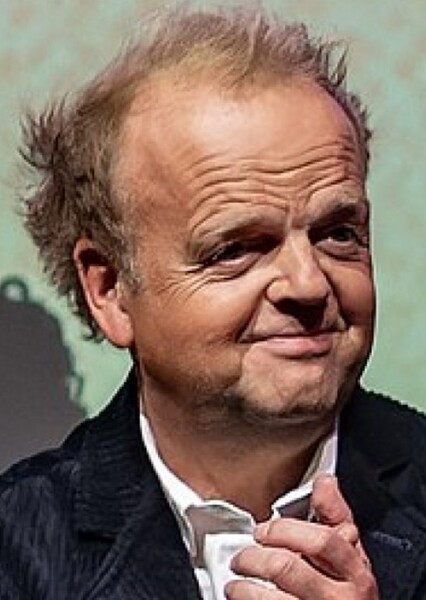 Toby Jones photo