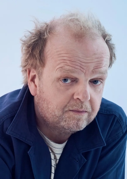 Toby Jones photo