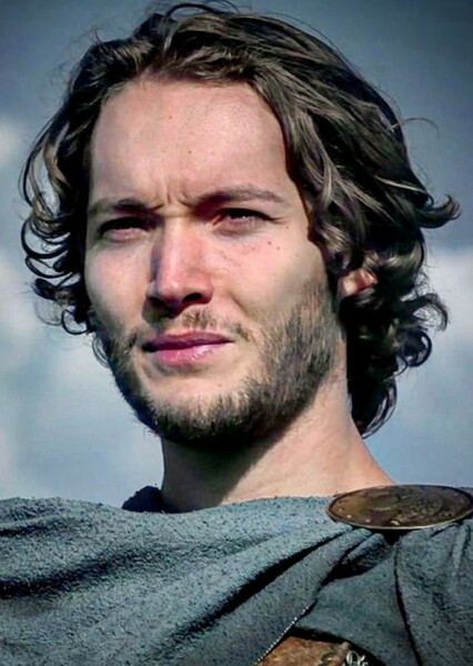 Toby Regbo photo