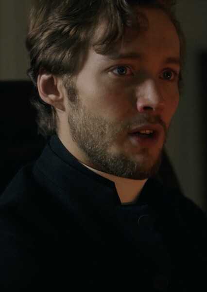 Toby Regbo photo