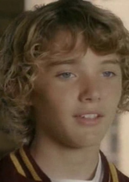 Toby Regbo photo