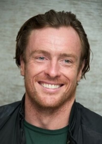 Toby Stephens photo