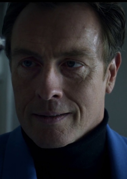 Toby Stephens photo