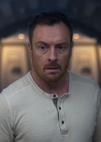 Toby Stephens photo