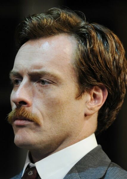 Toby Stephens photo