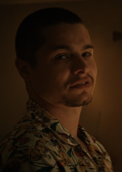 Toby Wallace photo