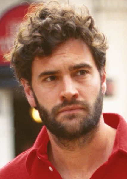 Tom Bateman photo
