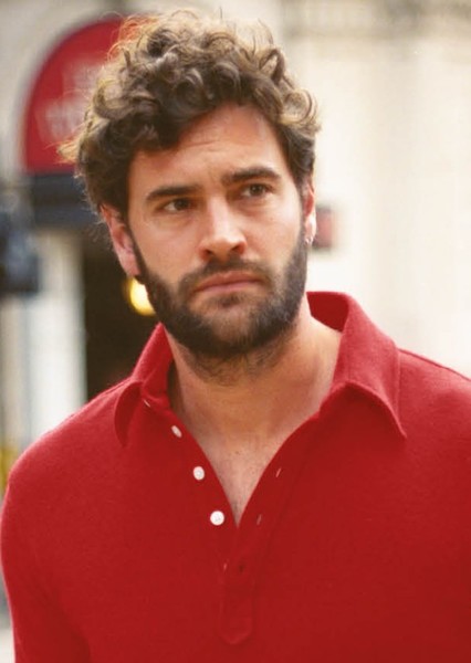 Tom Bateman photo