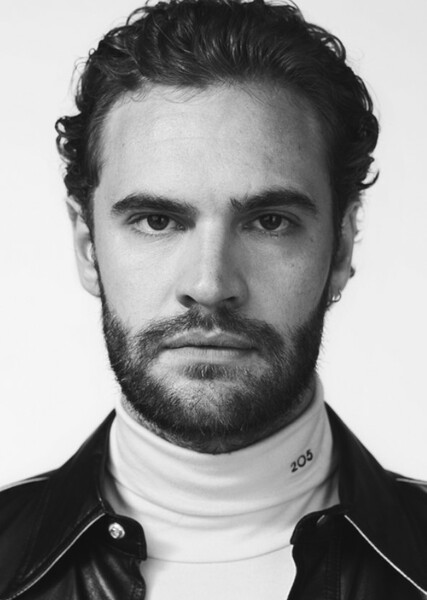 Tom Bateman