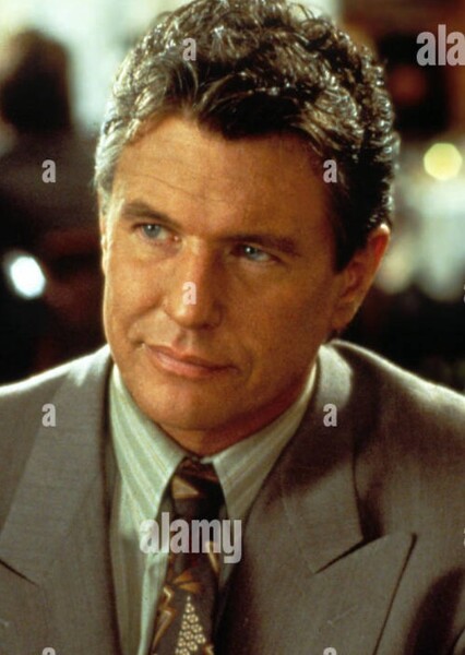 Tom Berenger photo
