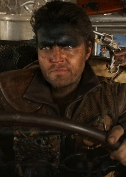 Tom Burke photo