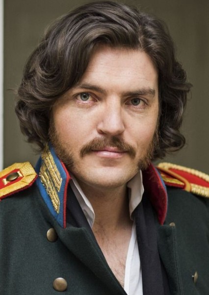 Tom Burke photo