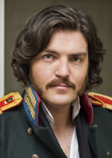 Tom Burke photo