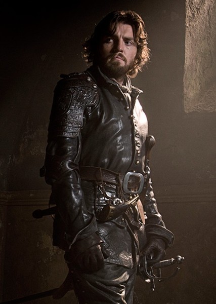 Tom Burke photo