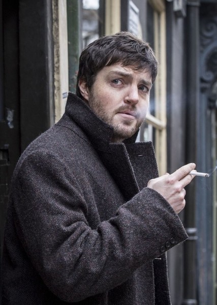Tom Burke photo