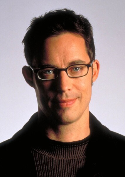 Tom Cavanagh photo