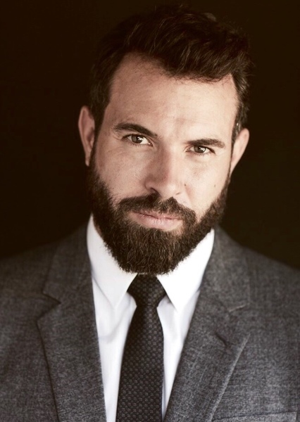Tom Cullen photo