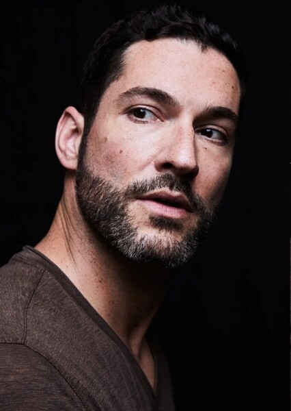 Tom Ellis photo