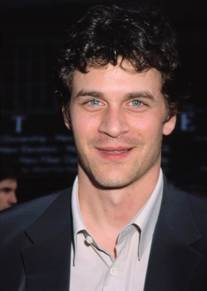 Tom Everett Scott photo