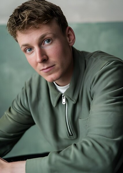 Tom Glenister photo