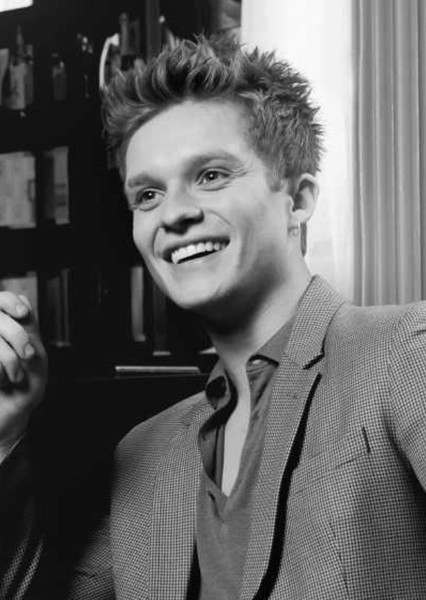 Tom Glynn-Carney photo