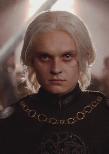 Tom Glynn-Carney