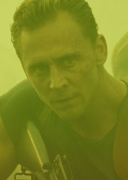 Tom Hiddleston photo