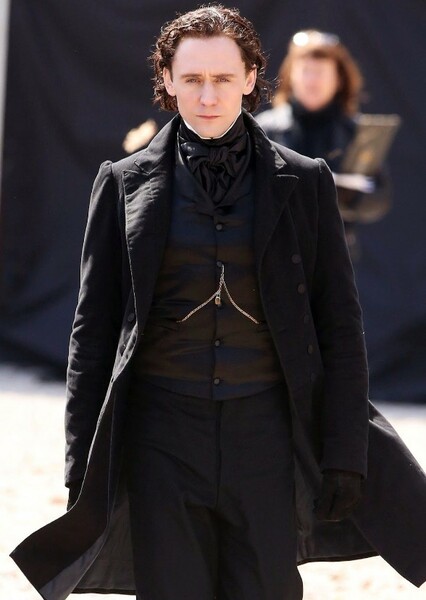 Tom Hiddleston