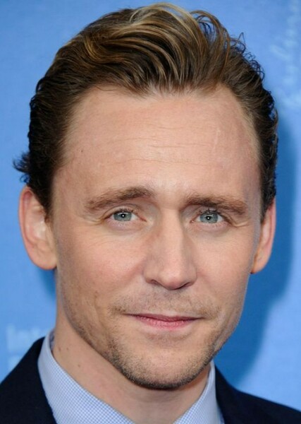 Tom Hiddleston photo