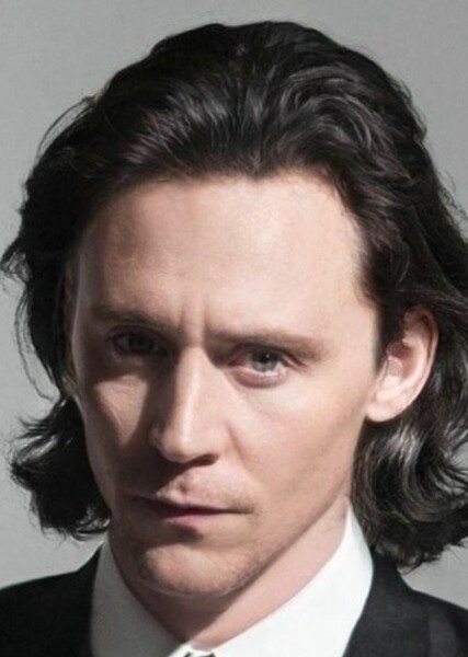 Tom Hiddleston