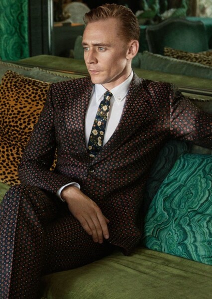 Tom Hiddleston photo