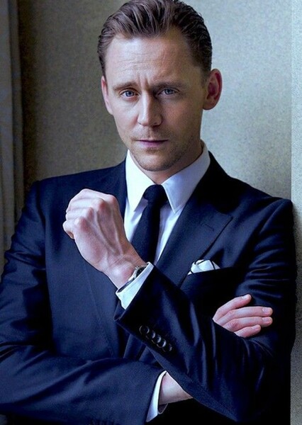 Tom Hiddleston photo