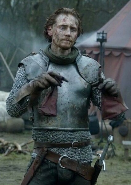 Tom Hiddleston photo